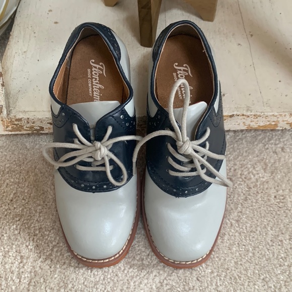 FLORSHEIM SHOE BOYS SIZE 1 - Picture 1 of 12